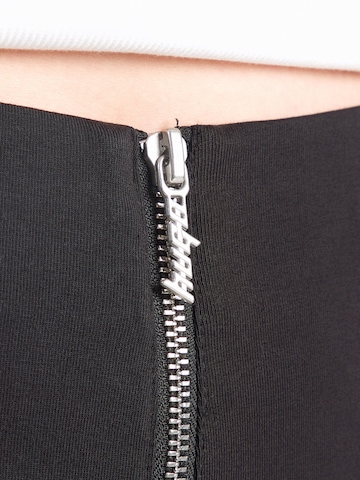 HUGO Расклешенный Штаны 'Nuflare' в Черный