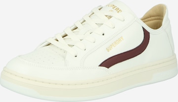 Pantofi sport de la Superdry pe alb: față