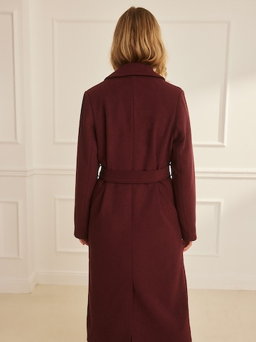 Manteau mi-saison 'Camilla' Guido Maria Kretschmer Women en rouge : derrière