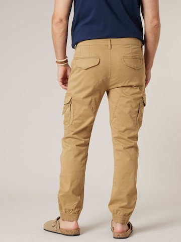 Effilé Pantalon cargo 'Garden' Deeluxe en beige