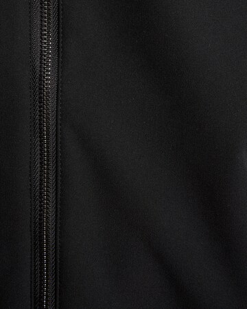 Lyle & Scott Tussenjas in Zwart