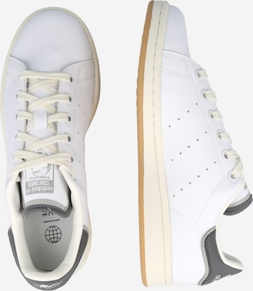 Baskets basses 'Stan Smith' ADIDAS ORIGINALS en blanc