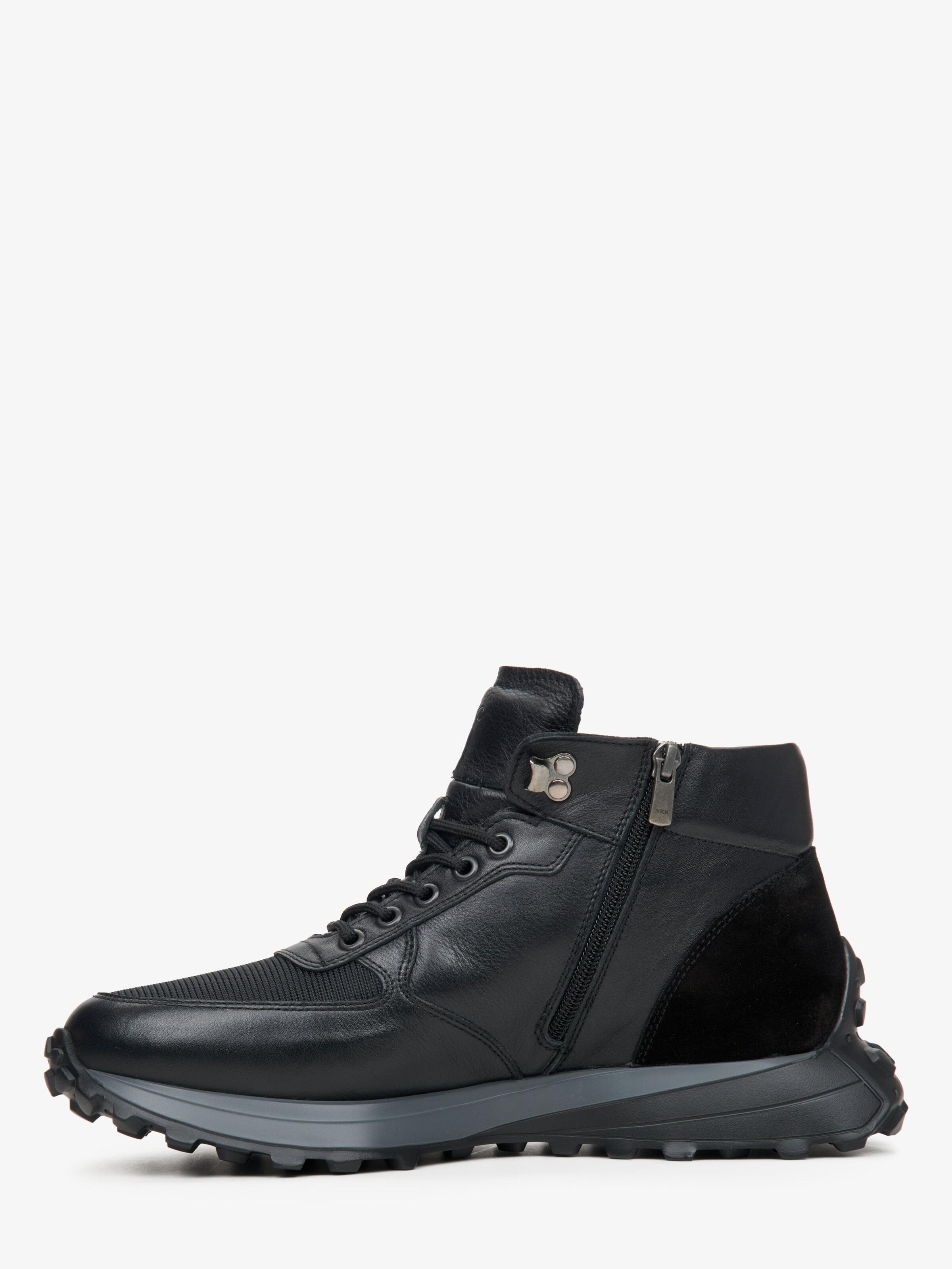 Estro Hög sneaker '4904' i svart: framsida