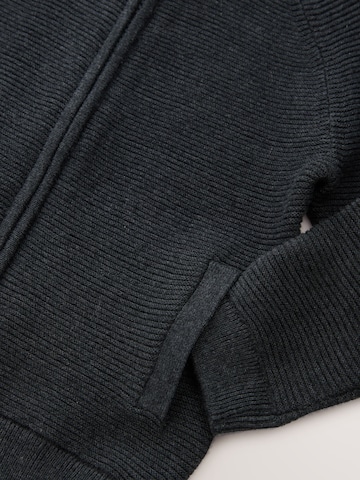 Next Pletená bunda – šedá