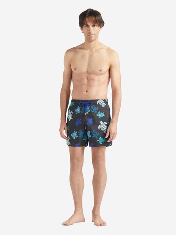 Vilebrequin Swimming shorts in Black: front