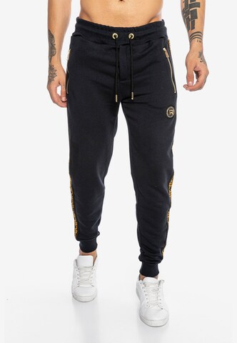 Redbridge Tapered Pants 'Sucre' in Blue: front