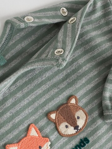 Next - Conjunto en verde