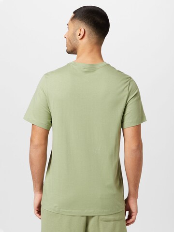 Nike Sportswear - Camiseta en verde