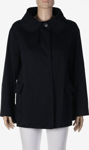 AKRIS punto Jacket & Coat in M in Black: front