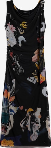 Desigual Mekko värissä musta: etupuoli