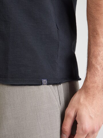 Dstrezzed Μπλουζάκι 'The Stewart' σε μαύρο