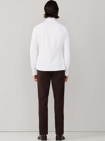 Coupe regular Chemise Hackett London en blanc