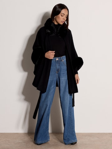 Veste bavaroise ' Cape mit Gürtel ' Apricot en noir