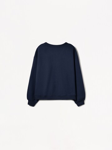 Bershka Sweatshirt in Blue
