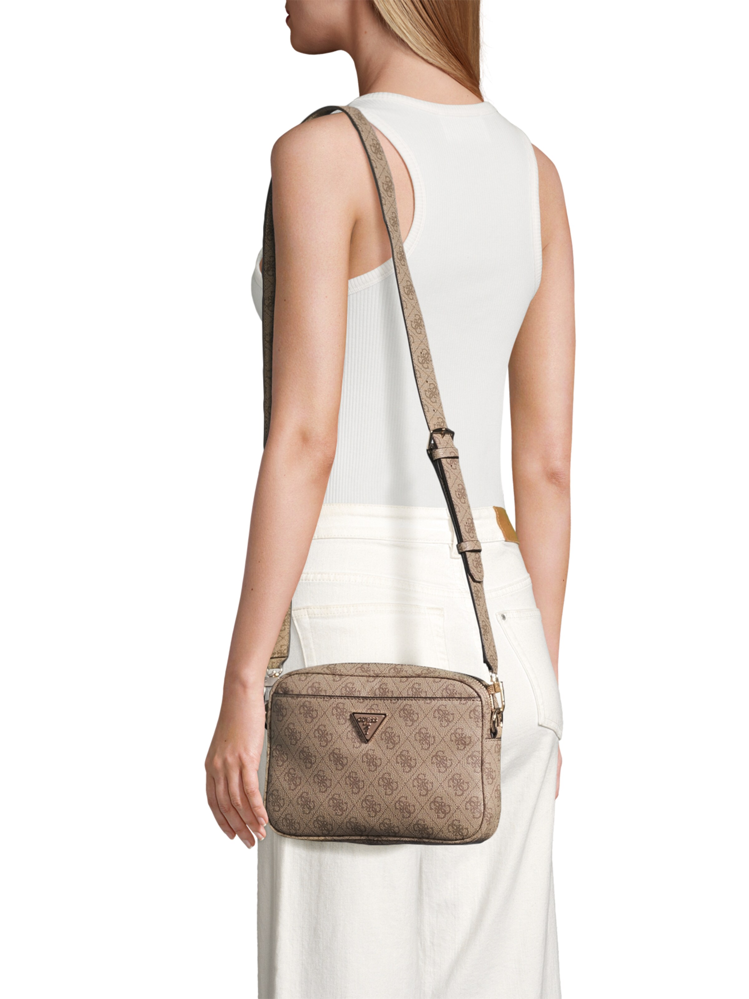 GUESS Olkalaukku 'MERIDIAN II CAMERA BAG' värissä ruskea: etupuoli