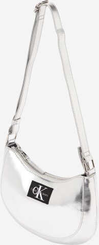 Calvin Klein Jeans Tasche in Grau