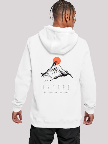 F4NT4STIC Trui 'Escape Discover the World Mountain' in Wit: voorkant