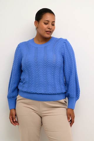 KAFFE CURVE Sweater 'Katy' in Blue: front