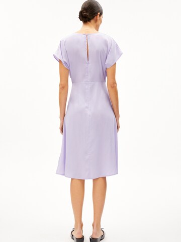 Robe 'Albine' ARMEDANGELS en violet