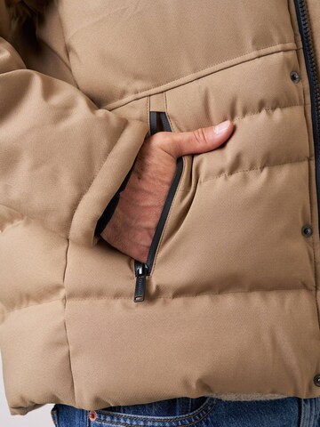 Deeluxe Winterjas in Beige