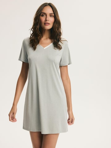 ESOTIQ - Camiseta de noche 'Koszula nocna typu t-shirt DOVE Esotiq | szary XL' en gris