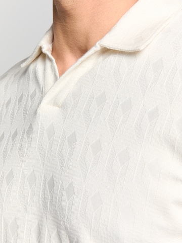 No Excess Shirt in Wit