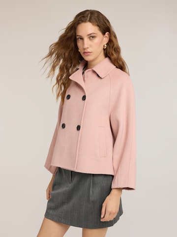 Cappotto invernale di MOTIVI in rosa