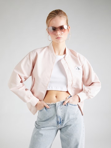 Calvin Klein Jeans Φθινοπωρινό και ανοιξιάτικο μπουφάν σε ροζ: μπροστά
