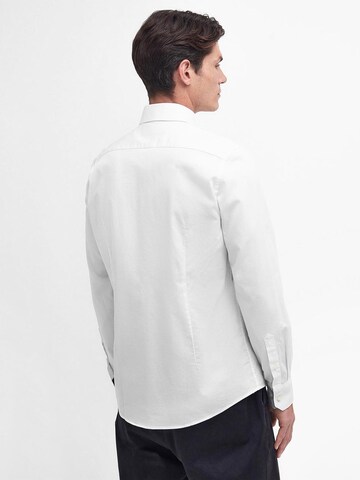 Barbour - Regular Fit Camisa 'Lyle' em branco