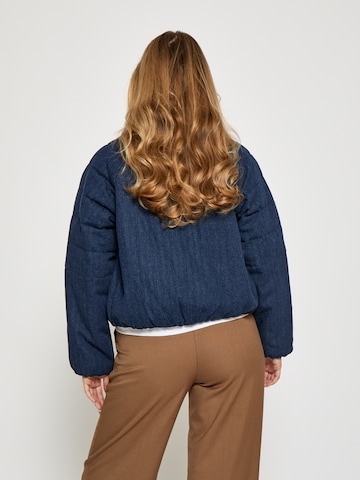 DESIRES Talvitakki 'Ivory' värissä sininen