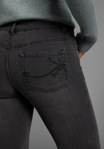KangaROOS Wide leg Jeans in Grey