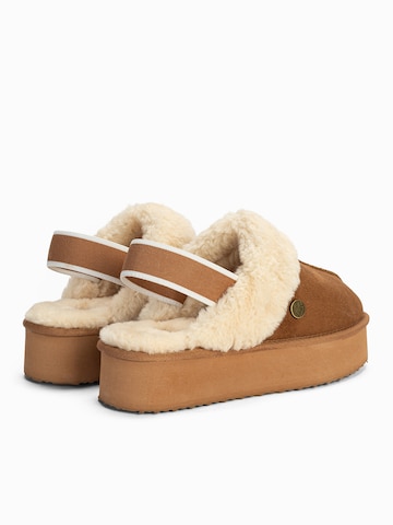 Island Boot Пантофи 'SEFORA' в кафяво