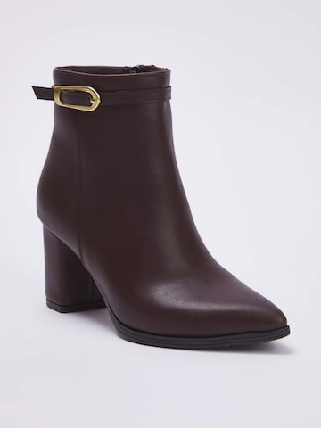 Trendyol Ankle boots in Brown: front
