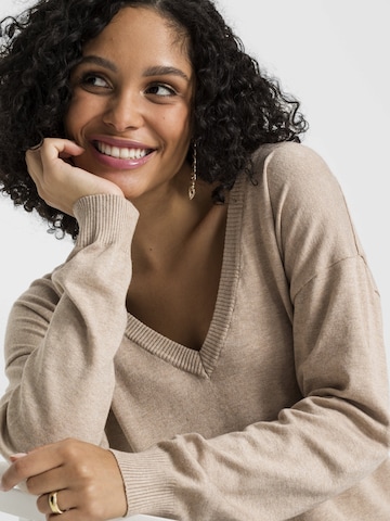 Pull-over oversize bonprix en beige