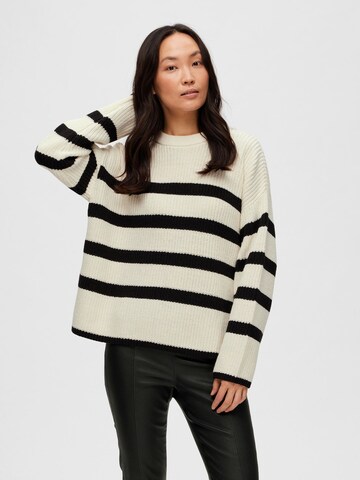 SELECTED FEMME Sweater 'SLFBloomie' in White: front