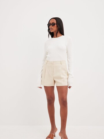 NA-KD Regular Pleat-Front Pants in Beige