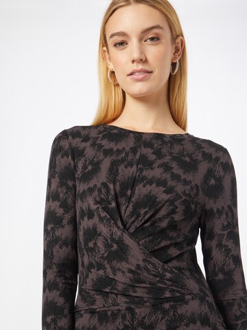 Rochie de la rosemunde pe negru