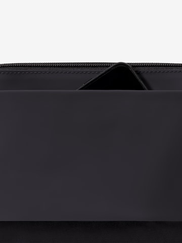 Ucon Acrobatics Чанта за през рамо тип преметка 'Nola Lotus' в черно
