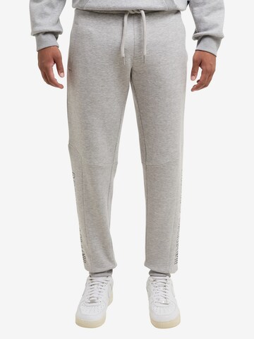 Regular Pantalon 'James' BRUNO BANANI en gris : devant