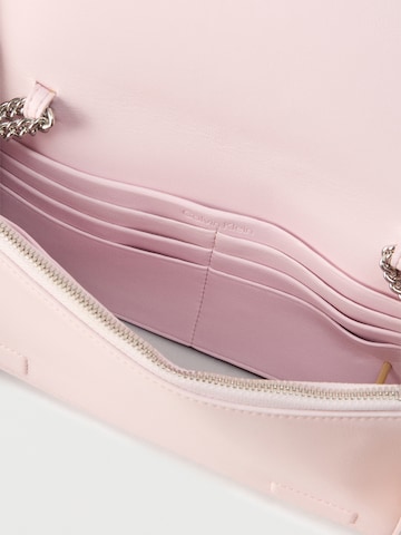 Calvin Klein Клатч в Ярко-розовый