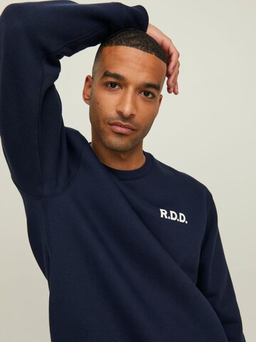 R.D.D. ROYAL DENIM DIVISION - Sweatshirt 'Carl' em azul