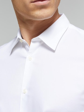 WE Fashion - Ajuste estrecho Camisa de negocios en blanco