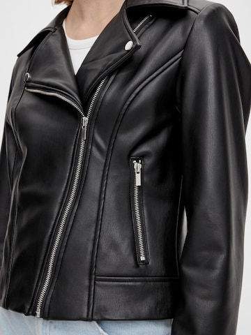 PIECES Between-Season Jacket 'Fioa' in Black