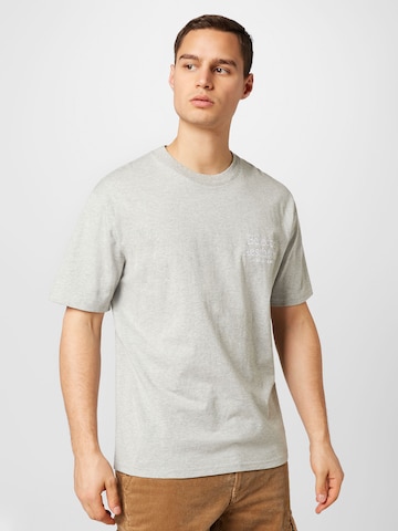 minimum T-shirt 'DAZE' i grå: framsida