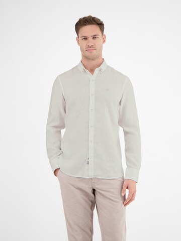 Coupe regular Chemise LERROS en blanc : devant