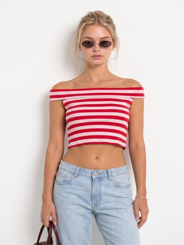 Alexa Dash Top – červená