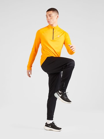 T-Shirt fonctionnel 'Essential Ceramiwarm' ODLO en orange