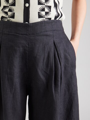 Wide leg Pantaloni cutați de la & Other Stories pe negru