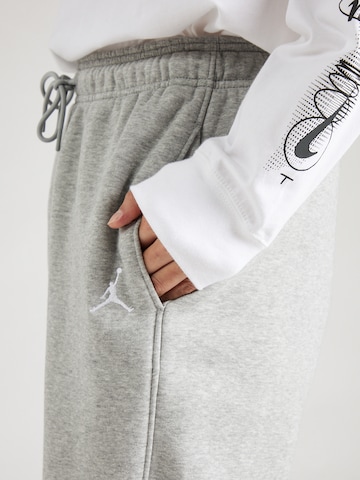 Jordan Tapered Pants in Grey