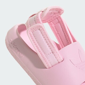 ADIDAS ORIGINALS Sandale 'Adilette' in Pink